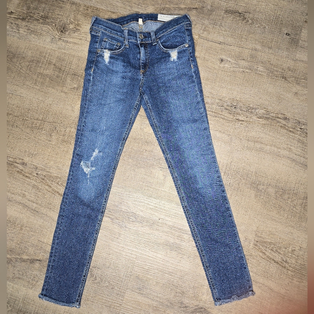 Rag & bone skinny La Paz ripped Distressed jean in size 26